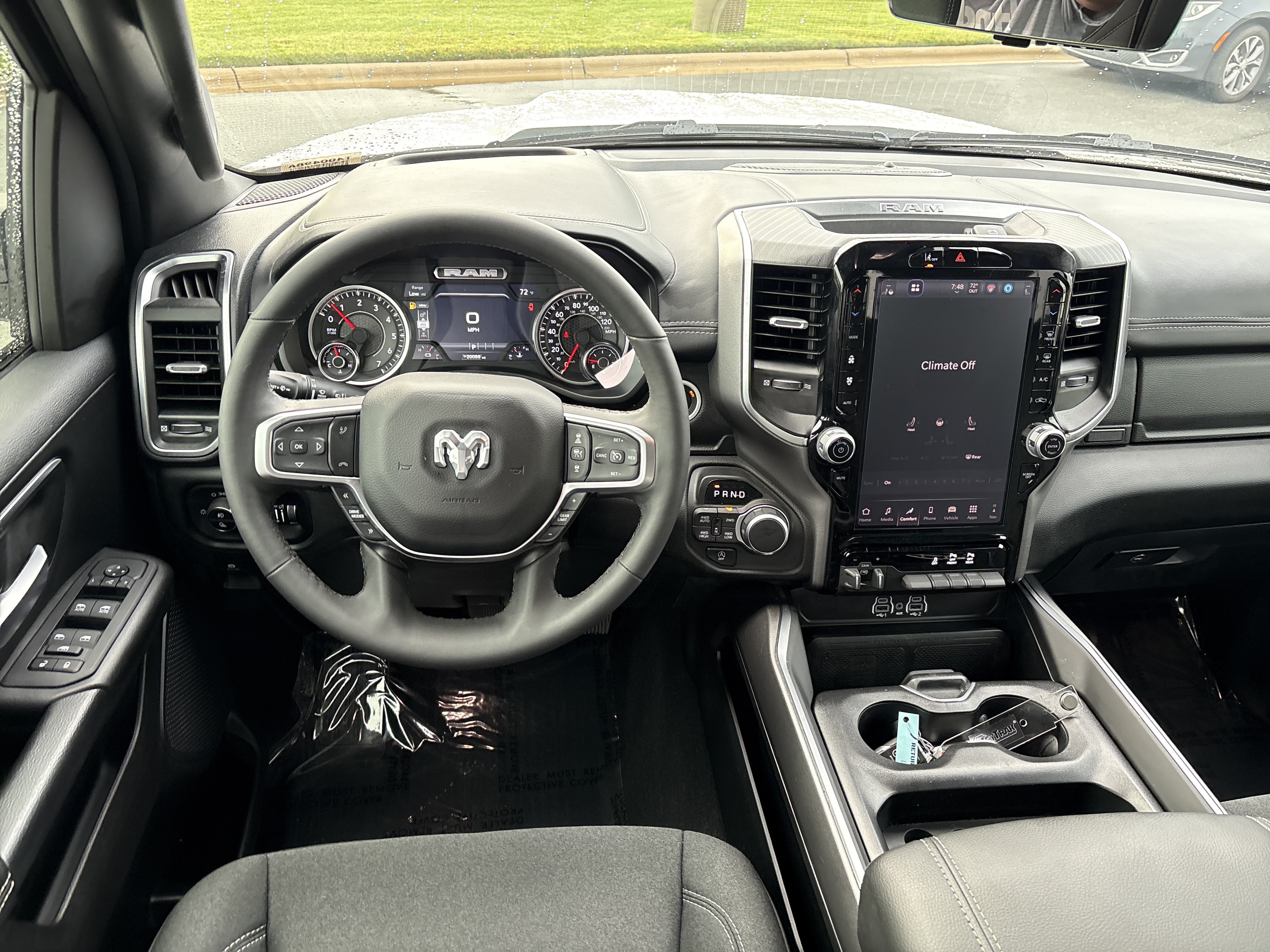 Used 2025 RAM 1500 Big Horn AWD/4WD image 18
