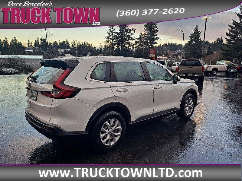 Used 2023 Honda CR-V LX image 3