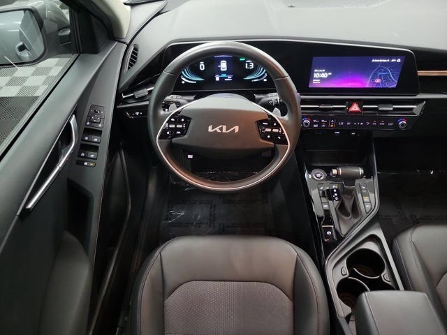 Certified 2024 Kia Niro EX FWD image 17