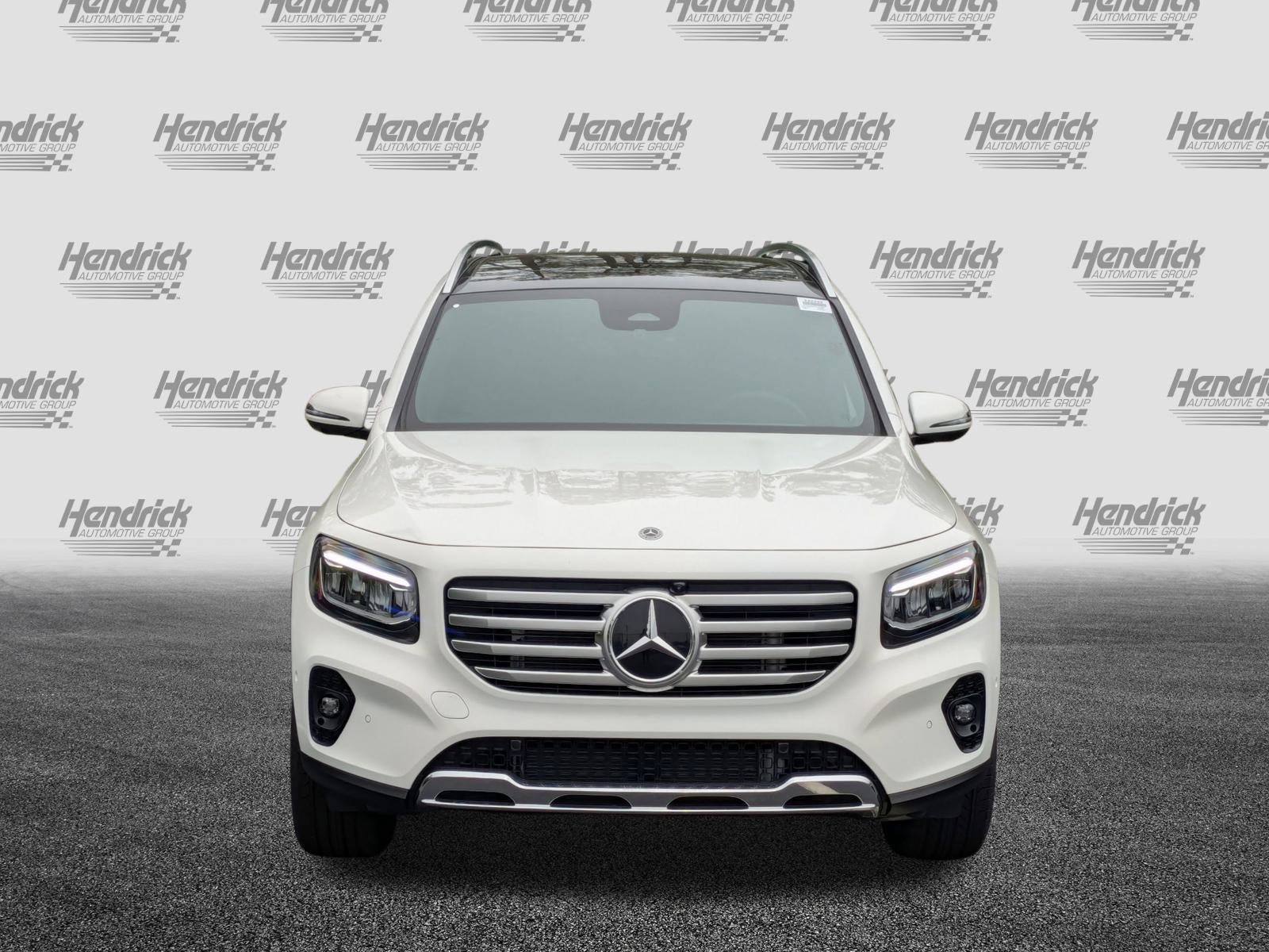 New 2025 Mercedes-Benz GLB 250 image 3