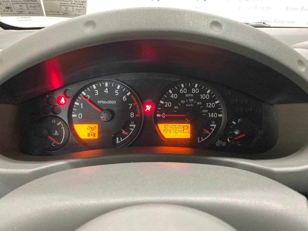 Used 2015 Nissan Frontier SV AWD/4WD image 11
