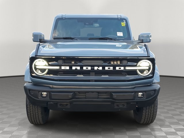 Used 2025 Ford Bronco Outer Banks image 2