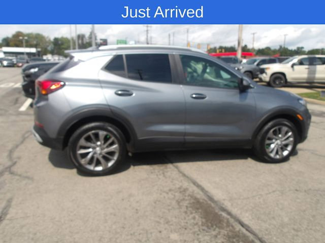 Used 2020 Buick Encore GX Select w/ Experience Buick Package AWD/4WD image 8