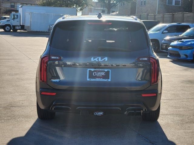 Used 2022 Kia Telluride SX w/ SX Prestige Package image 14