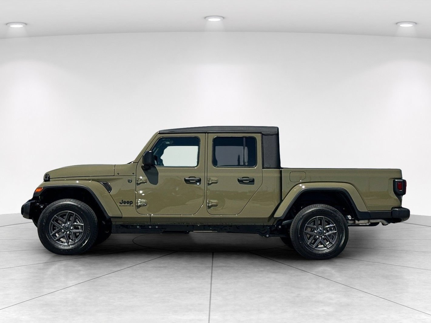 New 2026 Jeep Gladiator Sport AWD/4WD image 4