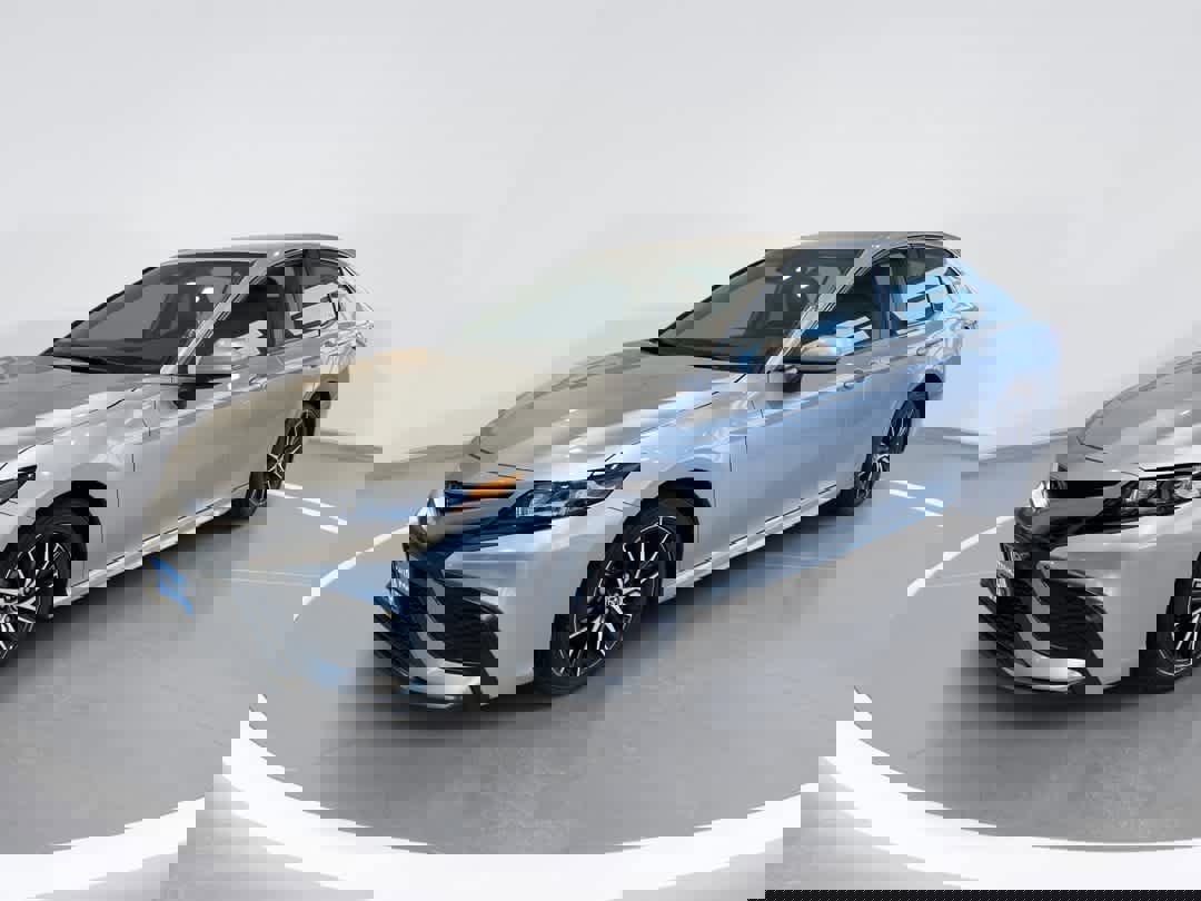 Used 2023 Toyota Camry SE image 1