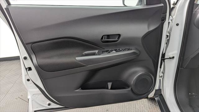 Used 2023 Nissan Kicks S FWD image 13