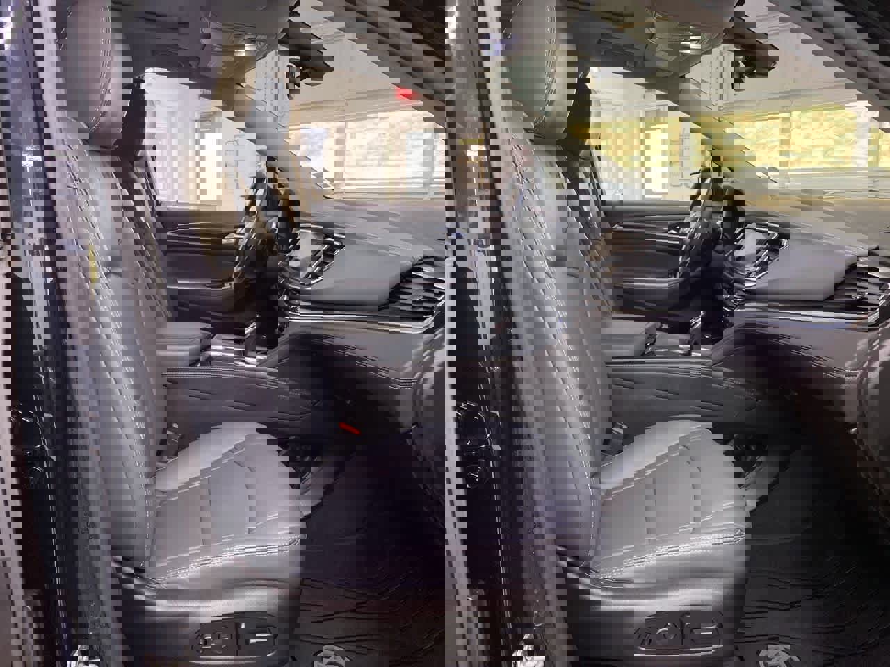 Used 2020 Buick Enclave Premium w/ Sun and Sites Package image 19