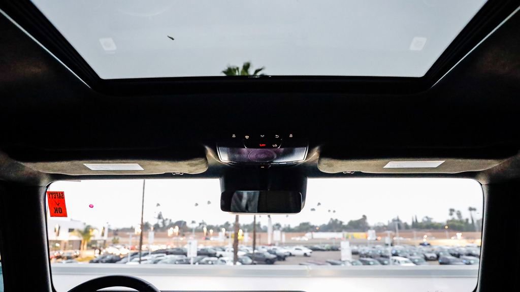 Used 2025 Mercedes-Benz G 550 image 18