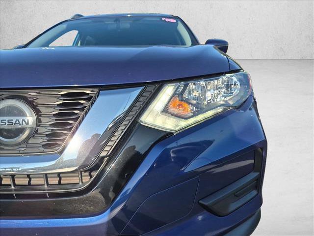 Used 2018 Nissan Rogue SV w/ Premium Package FWD image 28