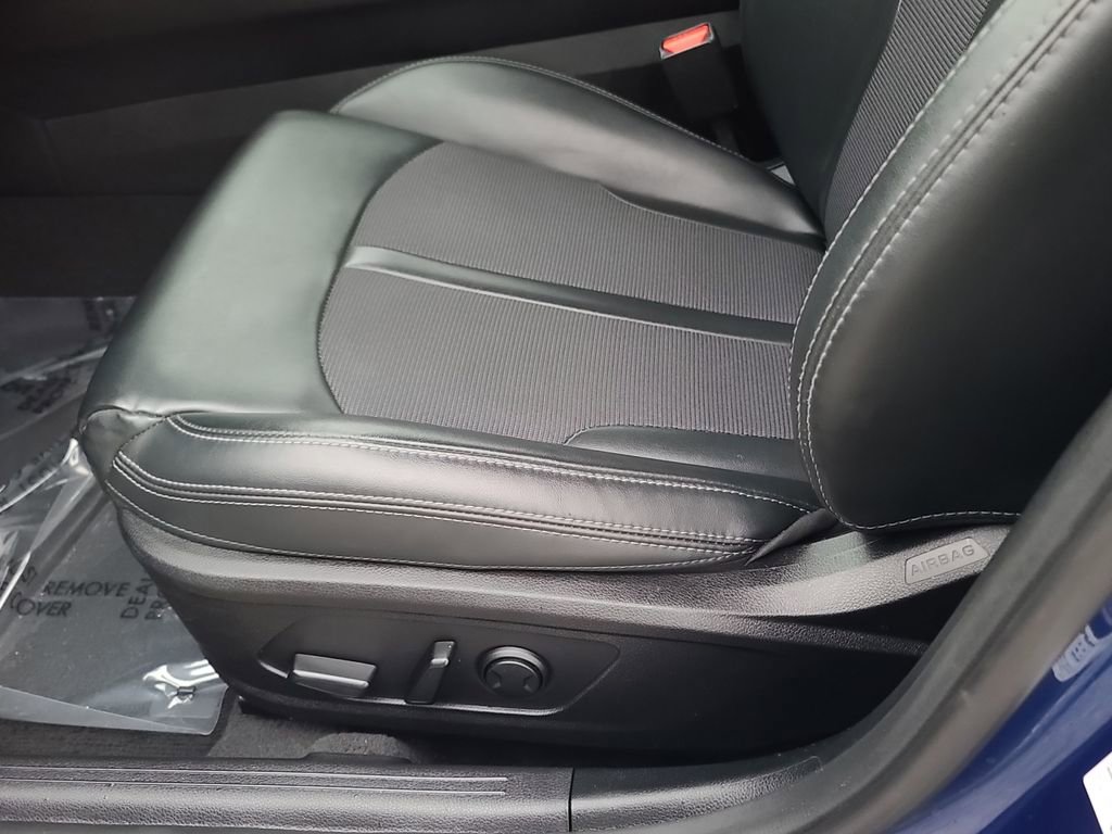 Used 2024 Kia K5 GT-Line image 16