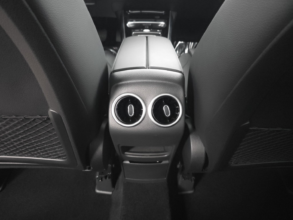 Certified 2026 Mercedes-Benz GLB 250 4MATIC image 26