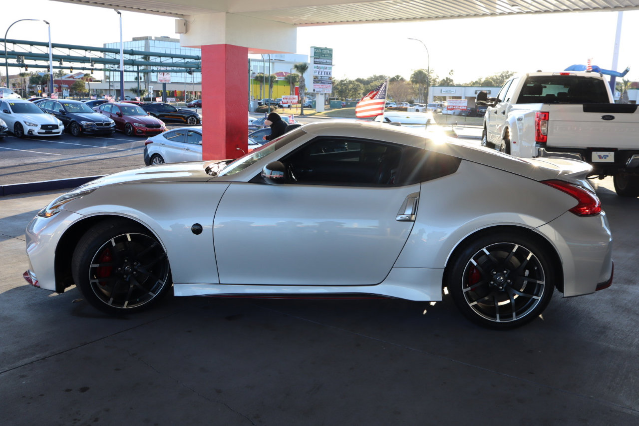 Used 2016 Nissan 370Z NISMO image 8