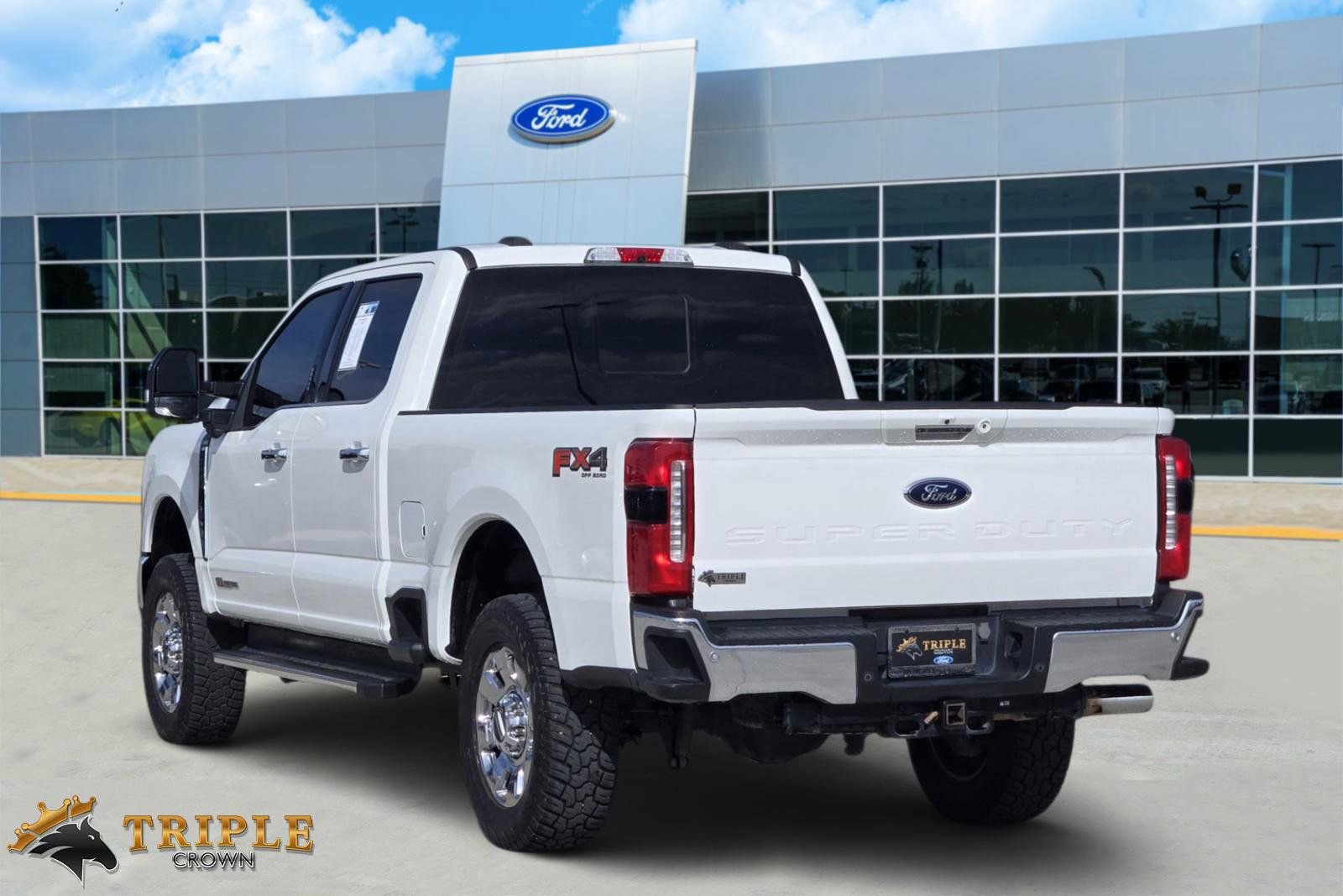 Certified 2023 Ford F250 Lariat w/ Tow Technology Package AWD/4WD image 4