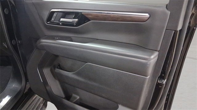 Used 2025 Chevrolet Tahoe LT image 18