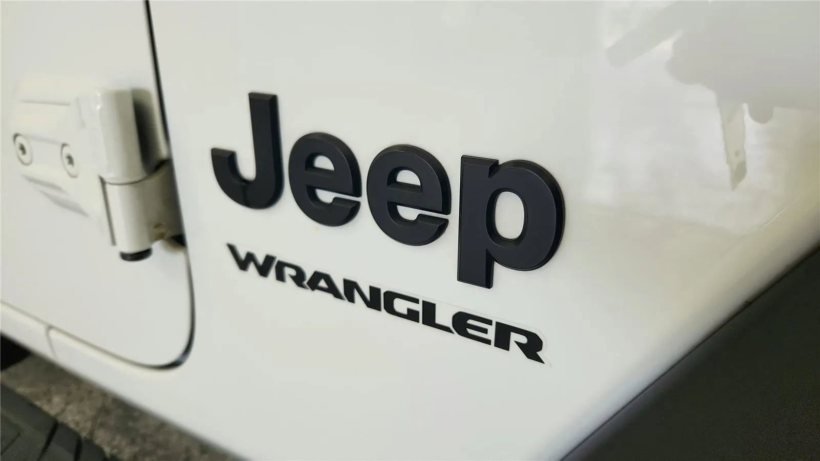 Used 2022 Jeep Wrangler Sport AWD/4WD image 17