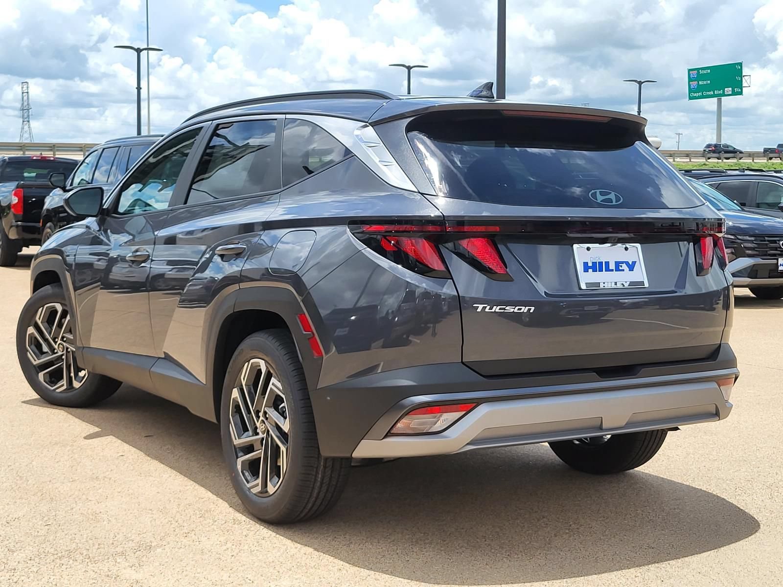 New 2026 Hyundai Tucson SEL Plus FWD image 3