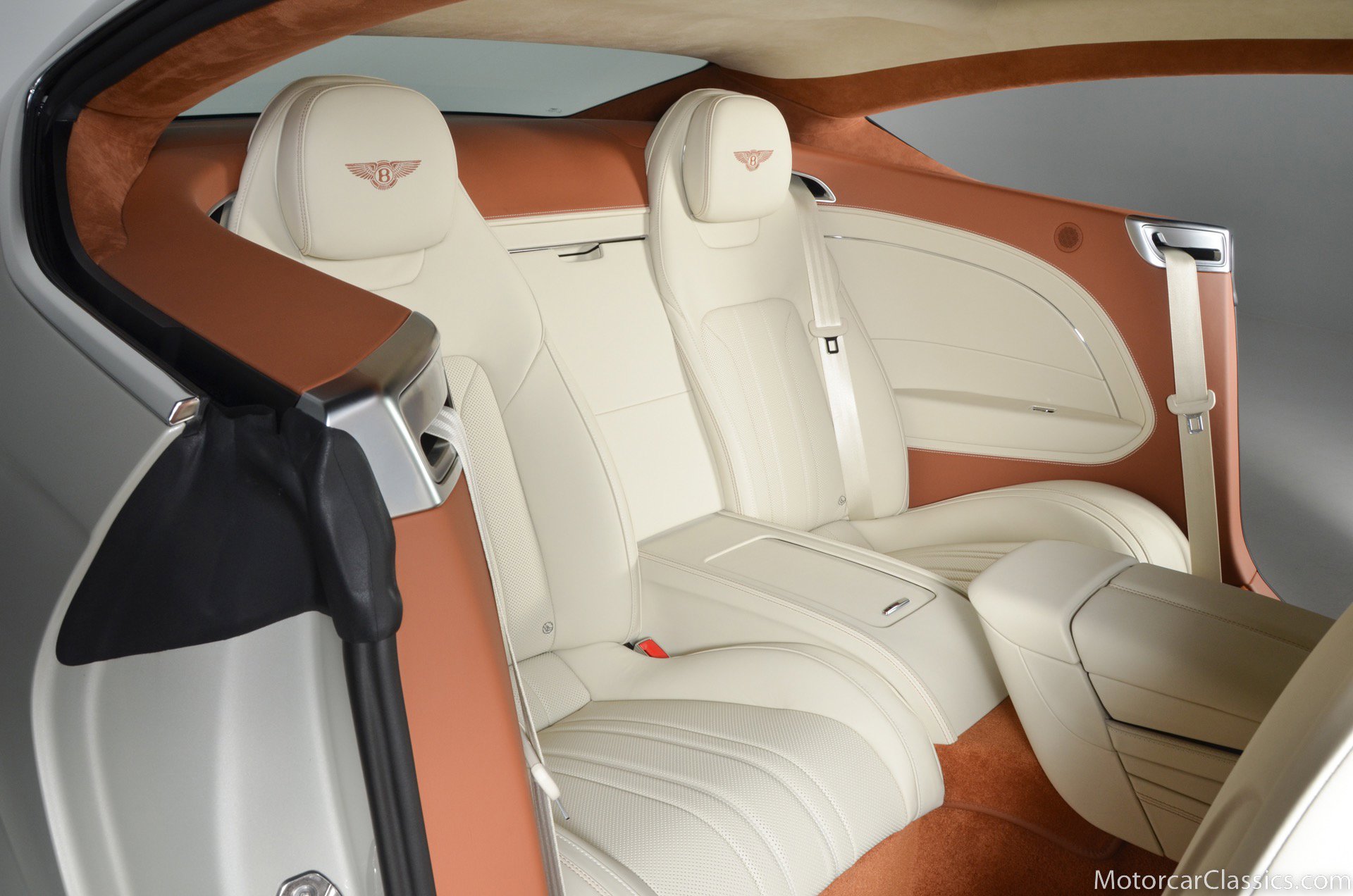 Used 2022 Bentley Continental GT image 34