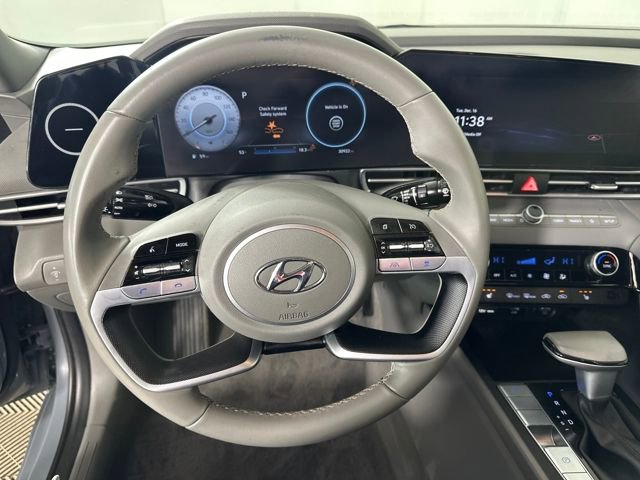 Certified 2023 Hyundai Elantra SEL w/ Convenience Package image 14