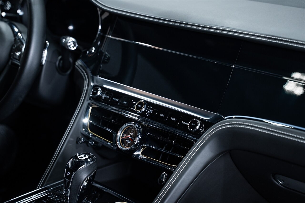 Used 2020 Bentley Flying Spur W12 AWD/4WD image 57