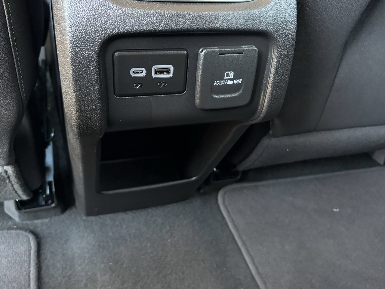 Used 2024 Chevrolet Blazer LT w/ Sound & Technology Package FWD image 23