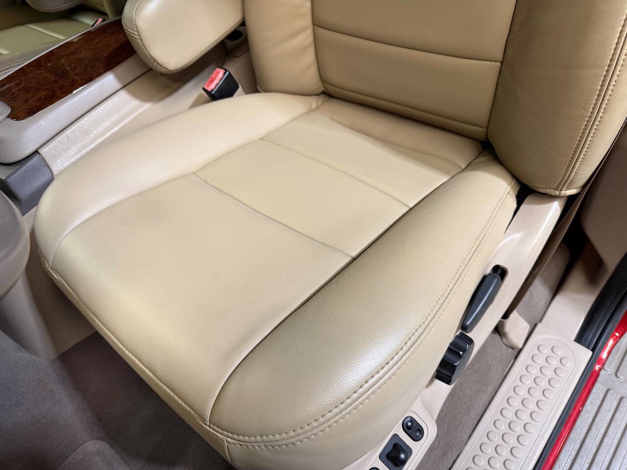 Used 2002 Ford Excursion Limited image 42