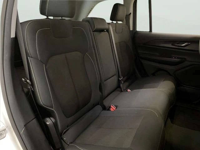 Used 2024 Jeep Grand Cherokee Laredo RWD image 67