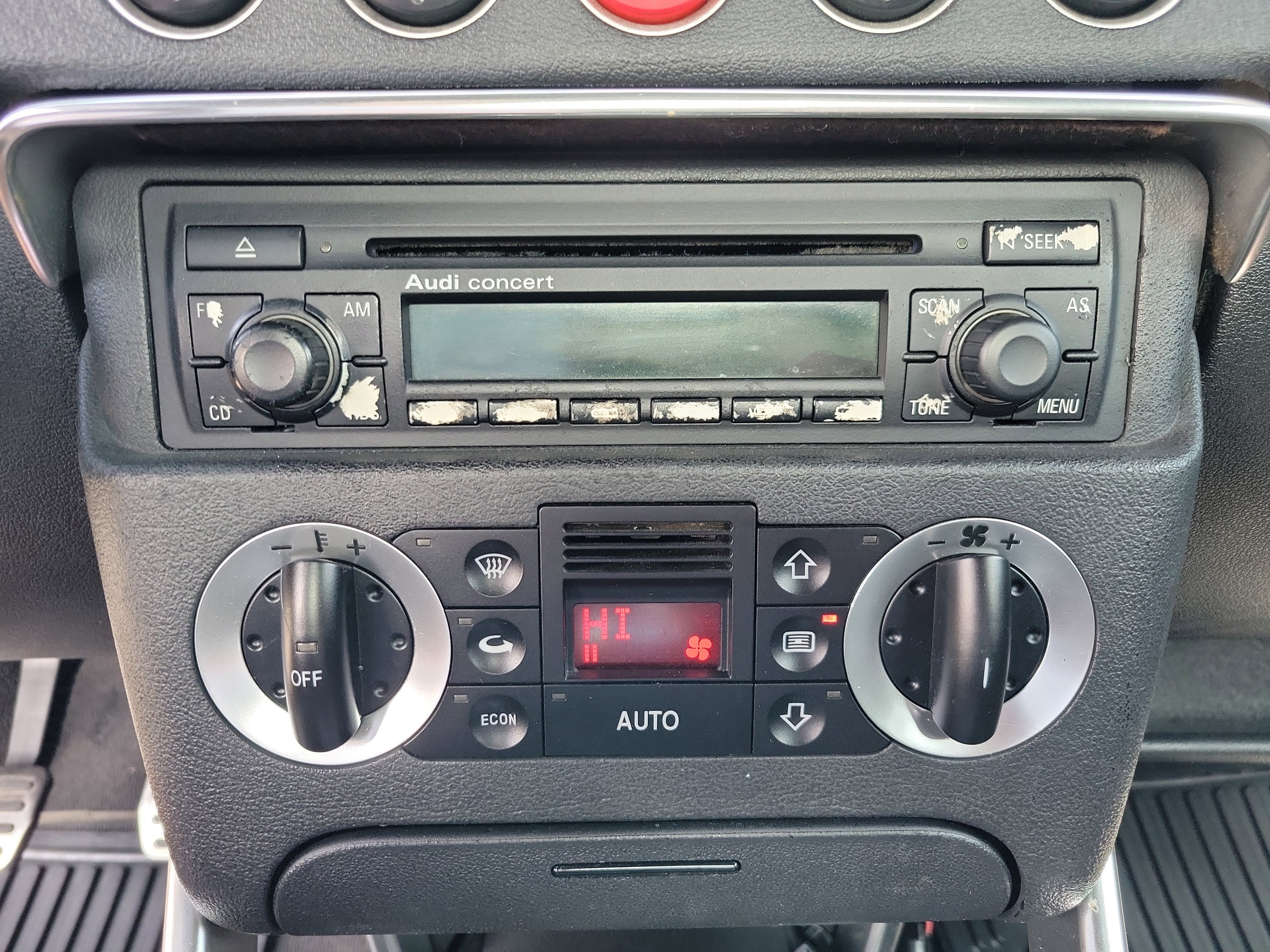 Used 2002 Audi TT 1.8T image 10