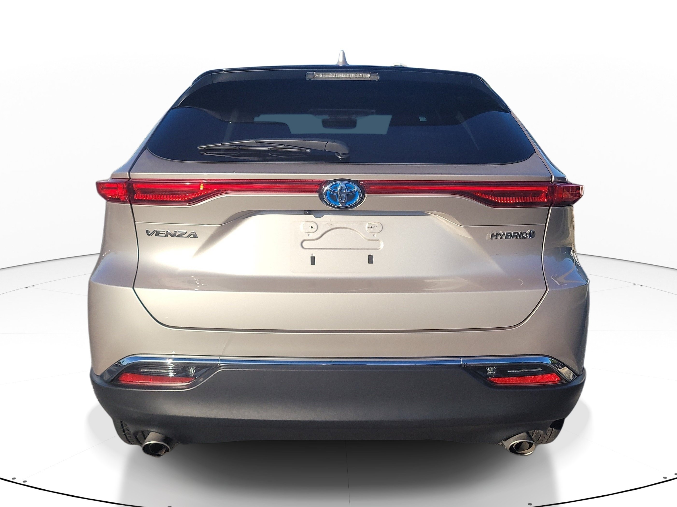 Used 2021 Toyota Venza LE AWD/4WD image 6
