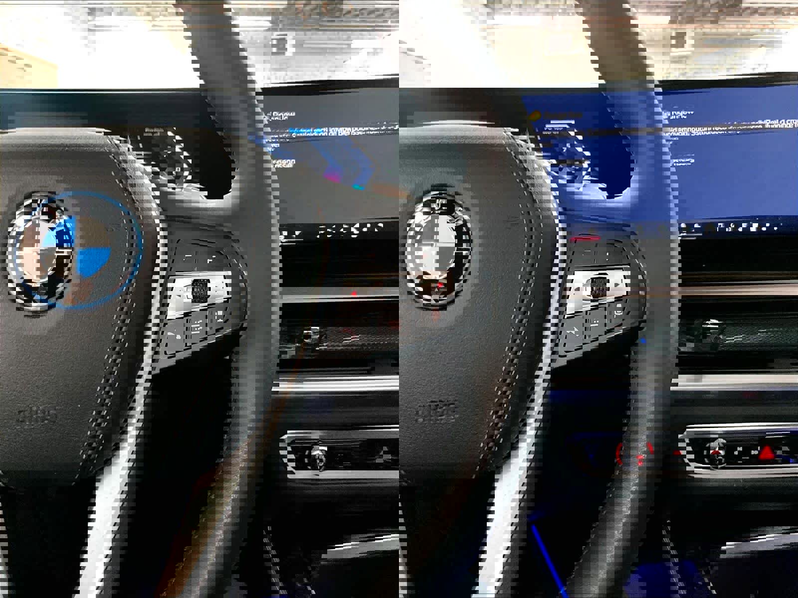 Used 2025 BMW X5 xDrive50e w/ Premium Package image 21