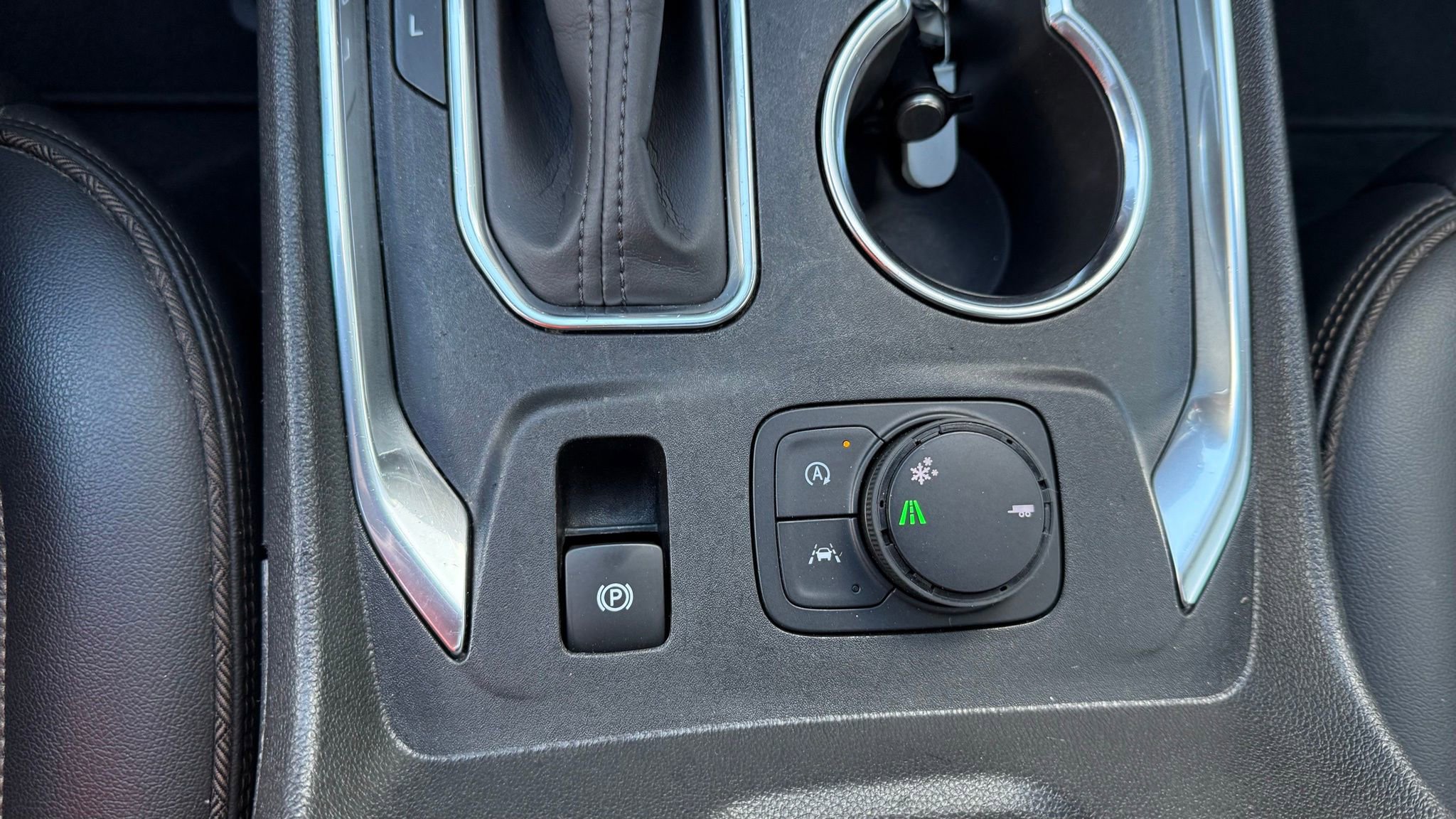 Used 2022 Chevrolet Traverse High Country image 31