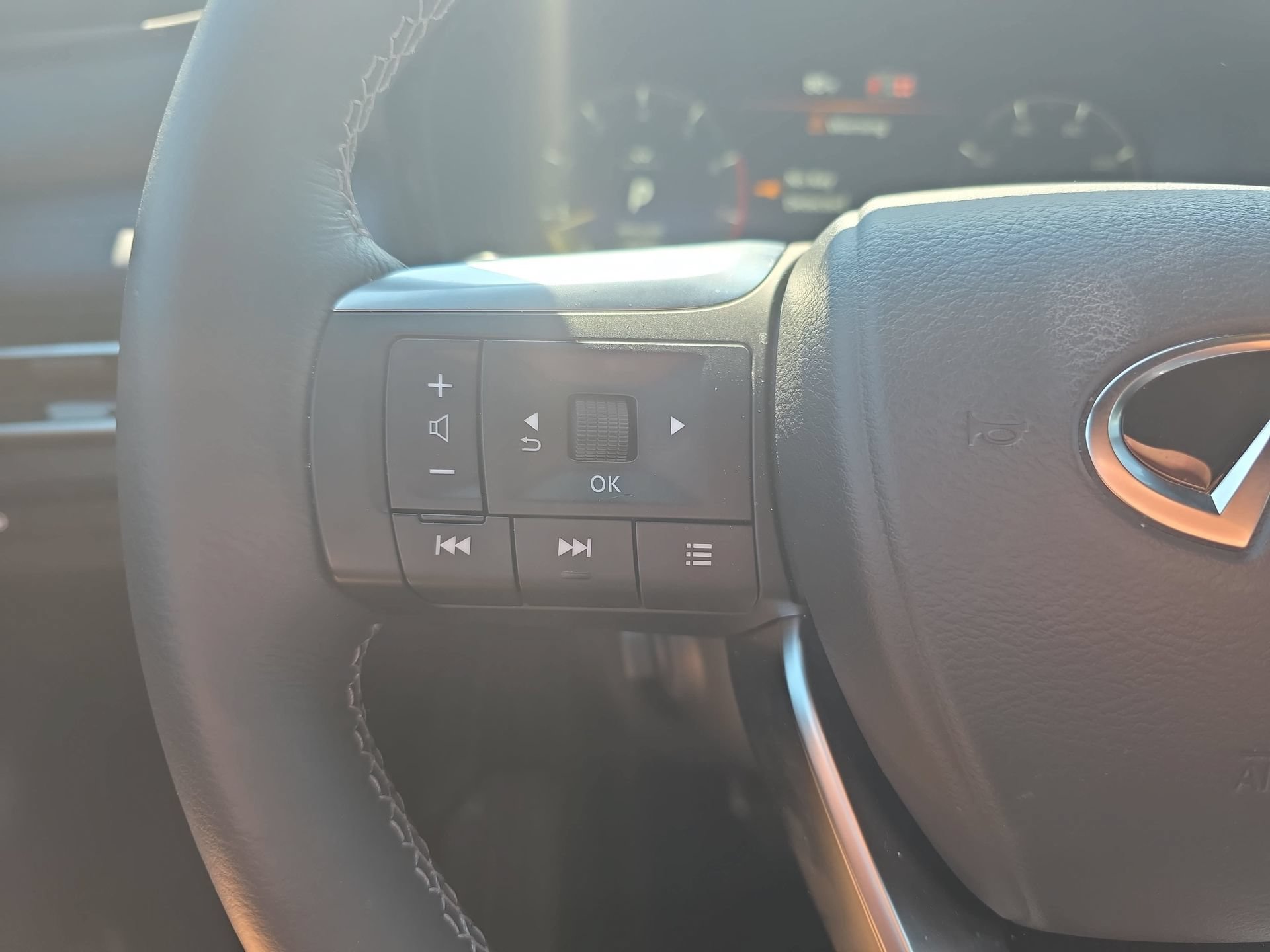Certified 2026 INFINITI QX60 Sport AWD/4WD image 17