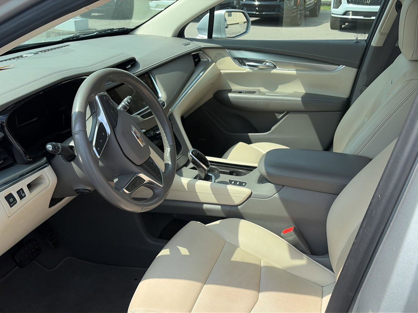 Used 2019 Cadillac XT5 Luxury AWD/4WD image 9
