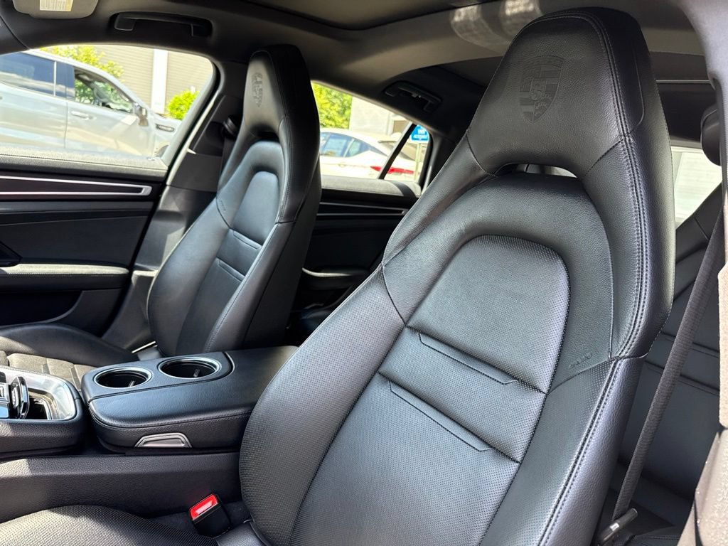 Used 2023 Porsche Panamera 4 Platinum Edition AWD/4WD image 18