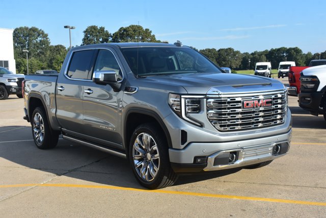 Used 2023 GMC Sierra 1500 Denali w/ Denali Reserve Package AWD/4WD image 3