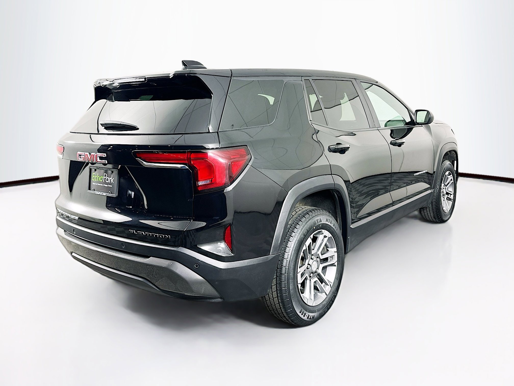 Used 2025 GMC Terrain Elevation image 9