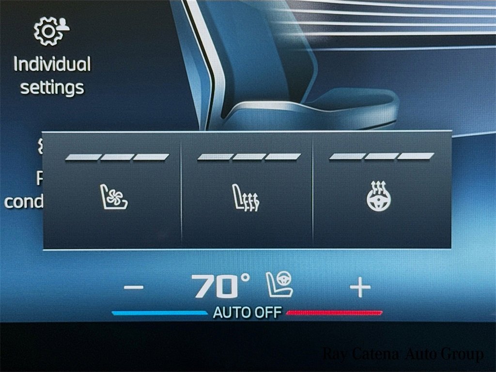 Used 2025 BMW iX M60 image 21