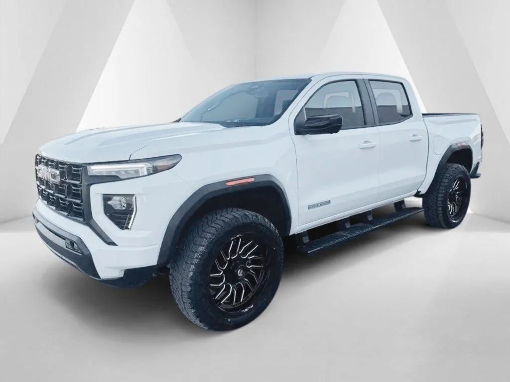 New 2026 GMC Canyon Elevation w/ Convenience Package image 3