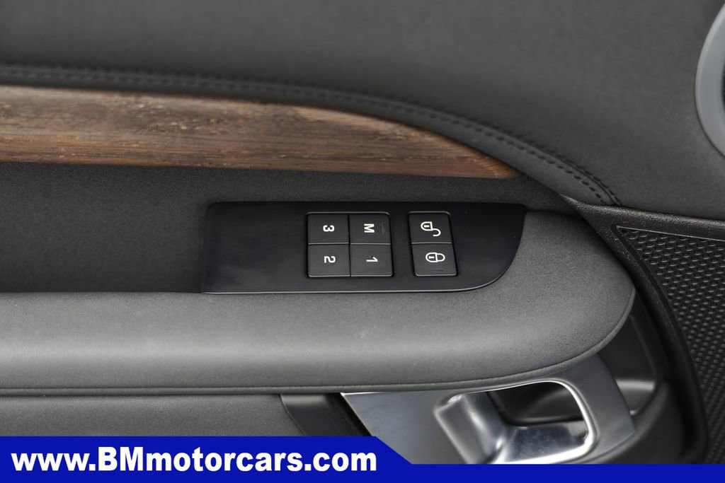 Used 2018 Land Rover Discovery HSE AWD/4WD image 26