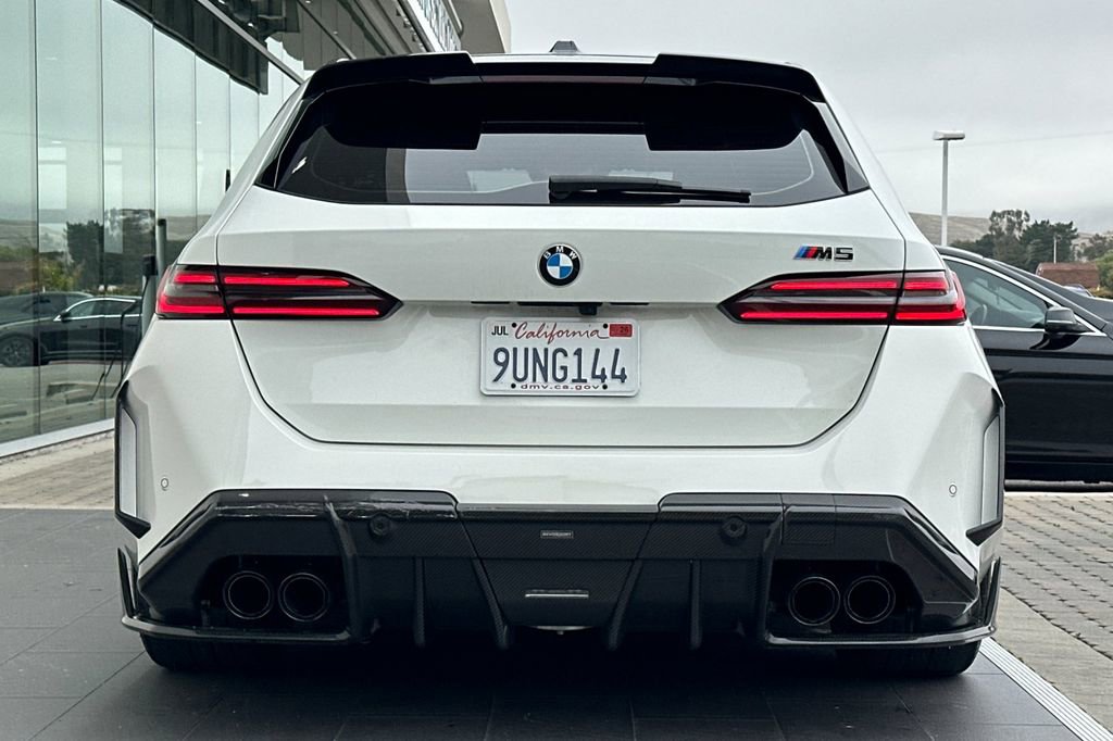 Used 2025 BMW M5 Touring w/ M Driver's Package AWD/4WD image 4
