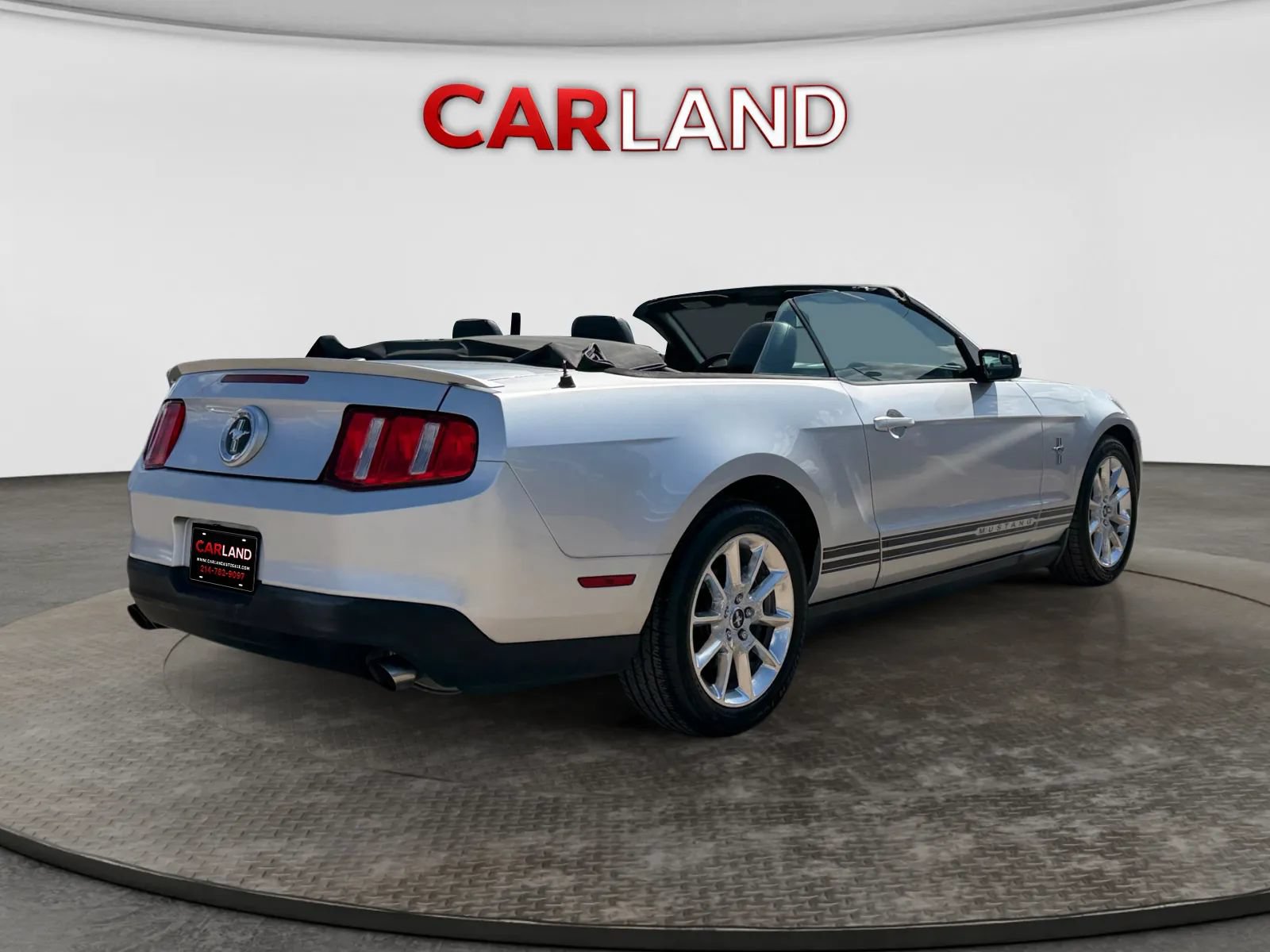 Used 2011 Ford Mustang Premium w/ 202A Rapid Spec Order Code RWD image 14
