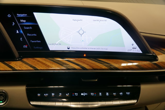 Certified 2022 Cadillac Escalade Sport Platinum AWD/4WD image 29