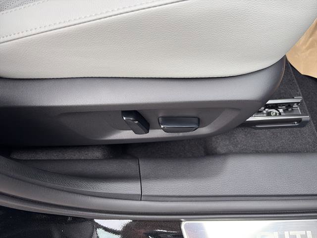 New 2026 Mitsubishi Outlander SEL FWD image 10