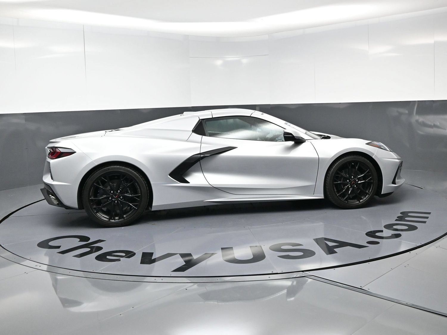 Used 2026 Chevrolet Corvette Stingray Convertible w/ Battery Protection Package RWD image 10