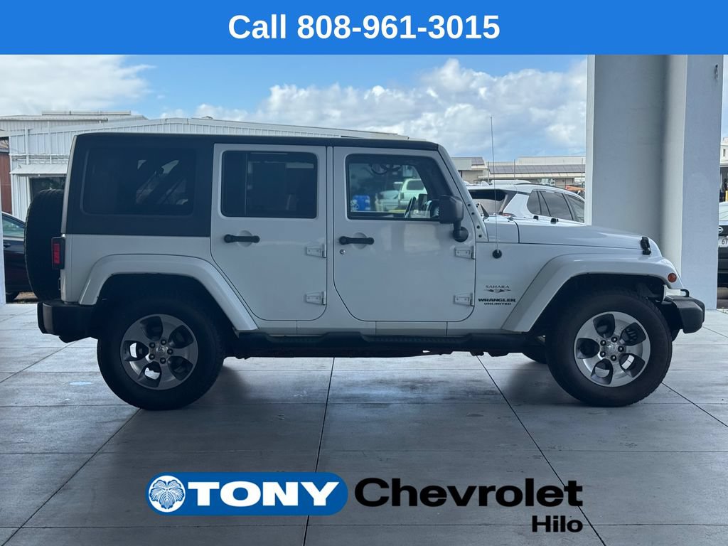 Used 2016 Jeep Wrangler Unlimited Sahara w/ Connectivity Group AWD/4WD image 6
