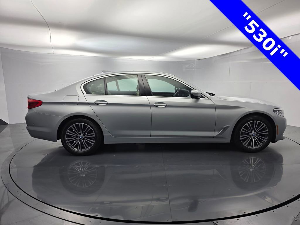 Used 2020 BMW 530i w/ Premium Package image 3