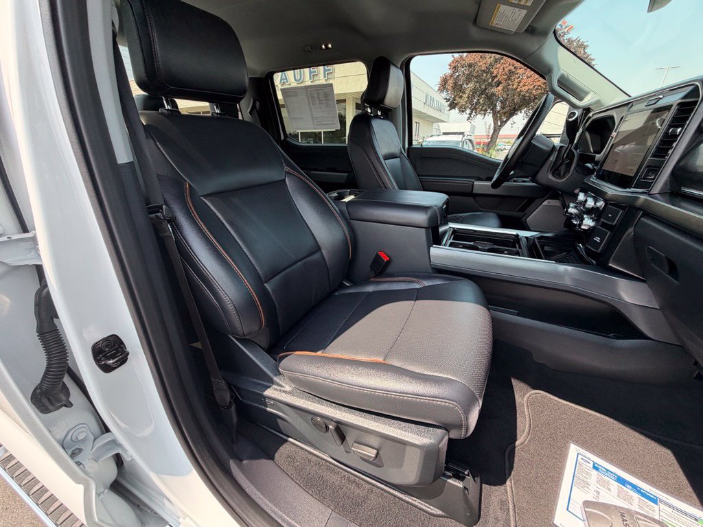 Used 2025 Ford F250 Lariat AWD/4WD image 44