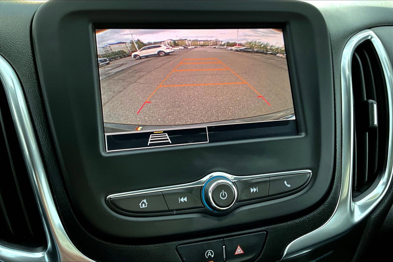 Used 2022 Chevrolet Equinox LT image 20