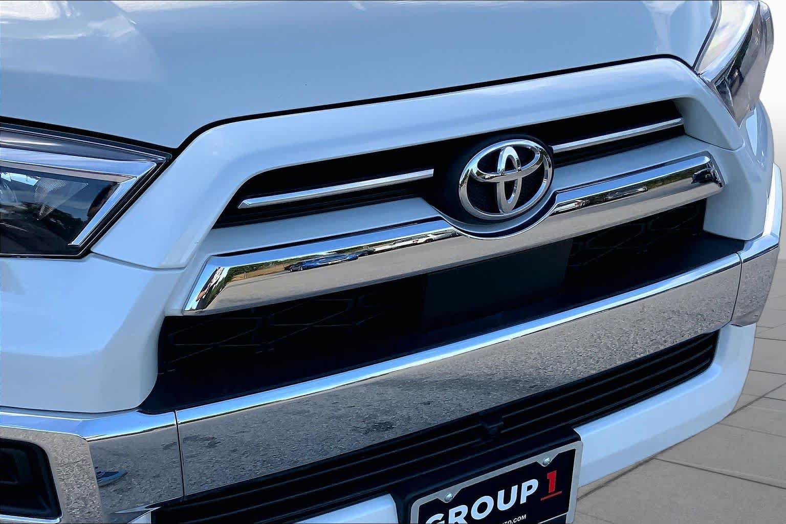 Used 2022 Toyota 4Runner Limited RWD image 30