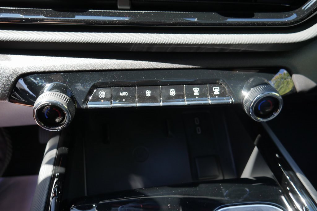 New 2026 Chevrolet Silverado EV Trail Boss w/ Premium Package image 18